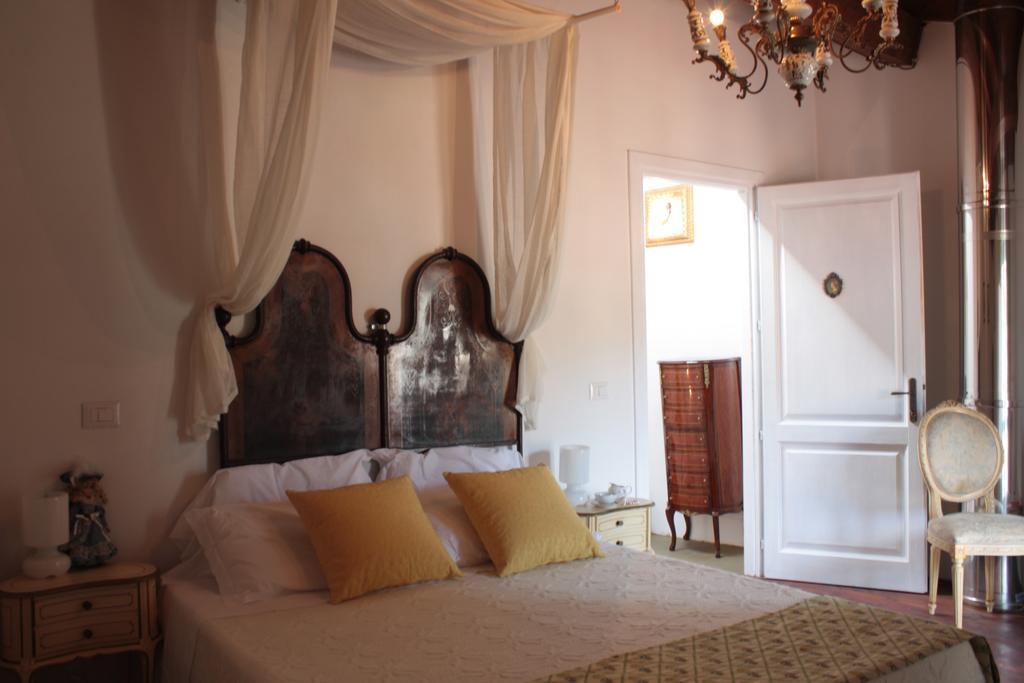 Il Lupo Rosso Bed & Breakfast ซานตู ลุสซัร์จิว ห้อง รูปภาพ